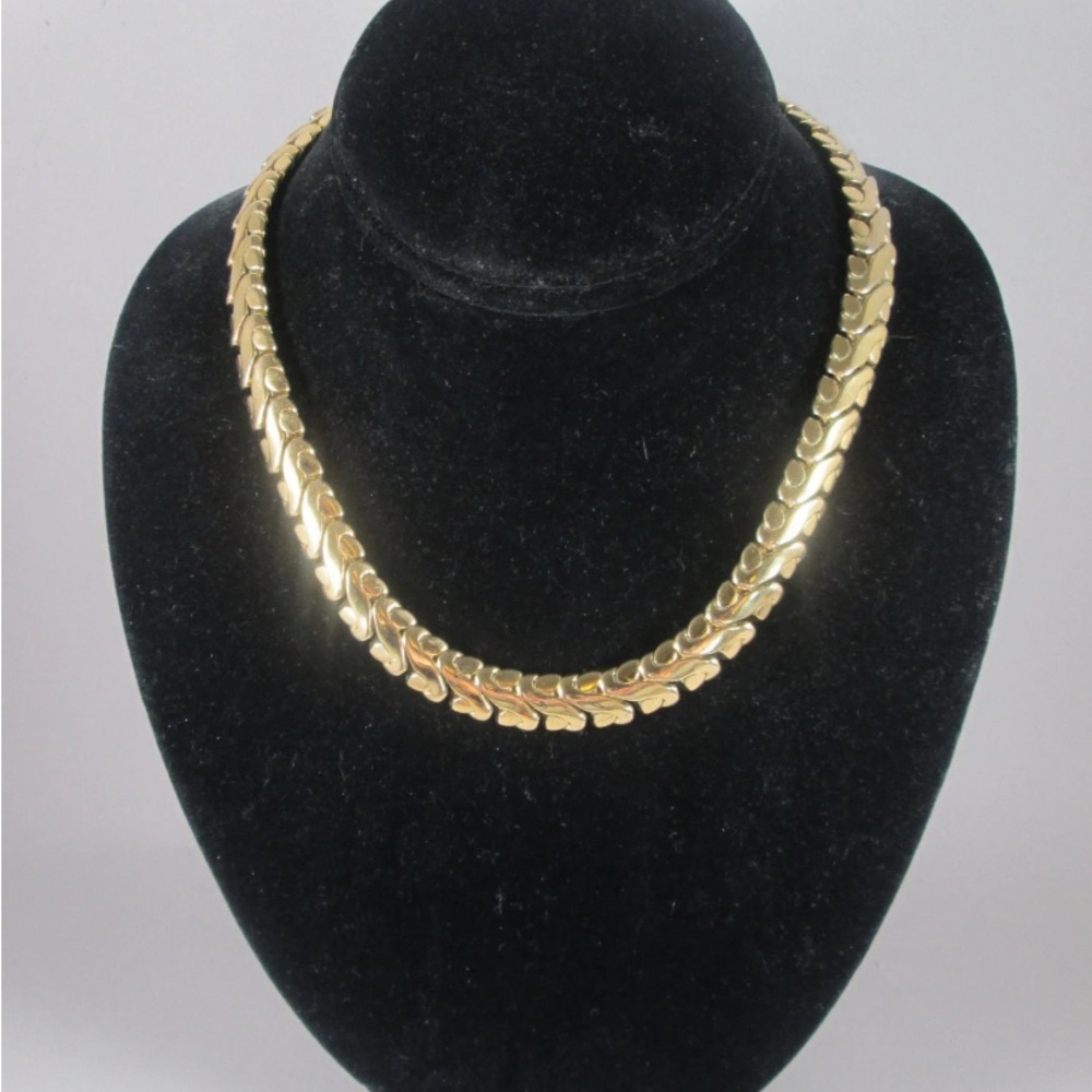 GIVENCHY Flattened Link Necklace. Mirror Finish Gold Plating. Vintage 90s